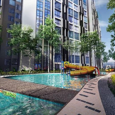 H2O Retreat Studio Home 5Min To Lrt By Premium Stay Петалинг-Джая Экстерьер фото