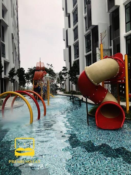 H2O Retreat Studio Home 5Min To Lrt By Premium Stay Петалинг-Джая Экстерьер фото
