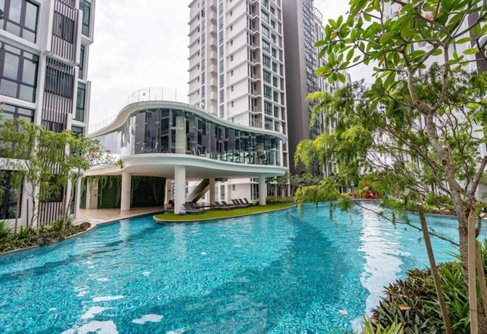 H2O Retreat Studio Home 5Min To Lrt By Premium Stay Петалинг-Джая Экстерьер фото