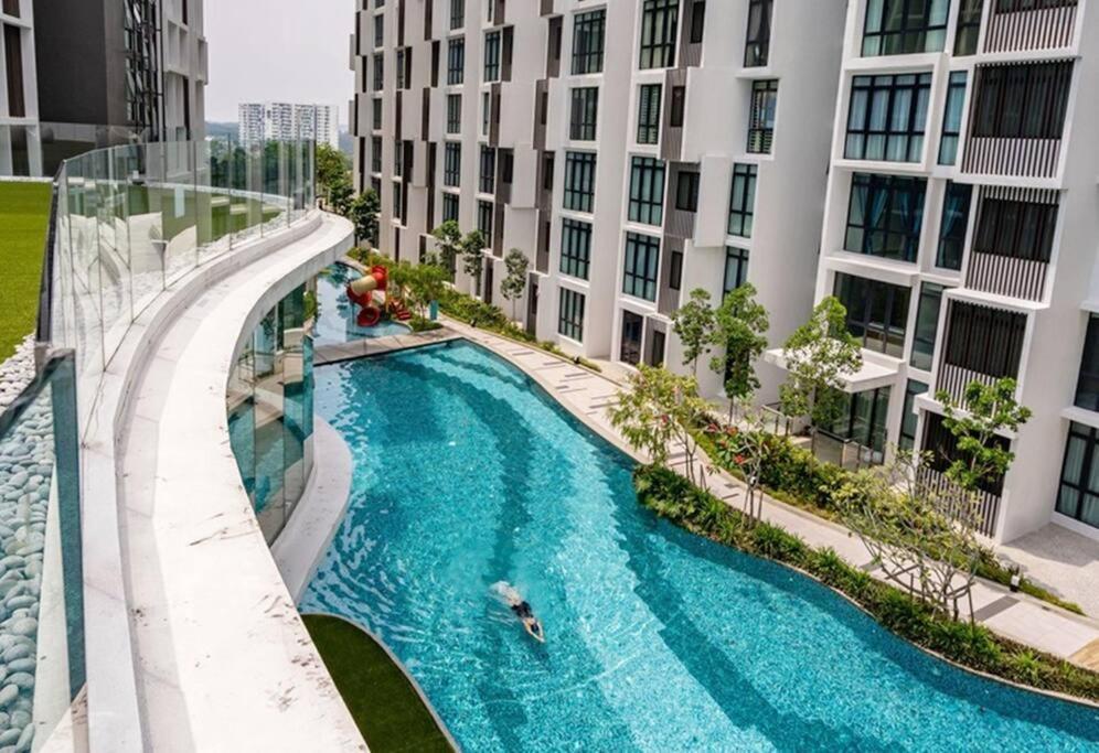 H2O Retreat Studio Home 5Min To Lrt By Premium Stay Петалинг-Джая Экстерьер фото
