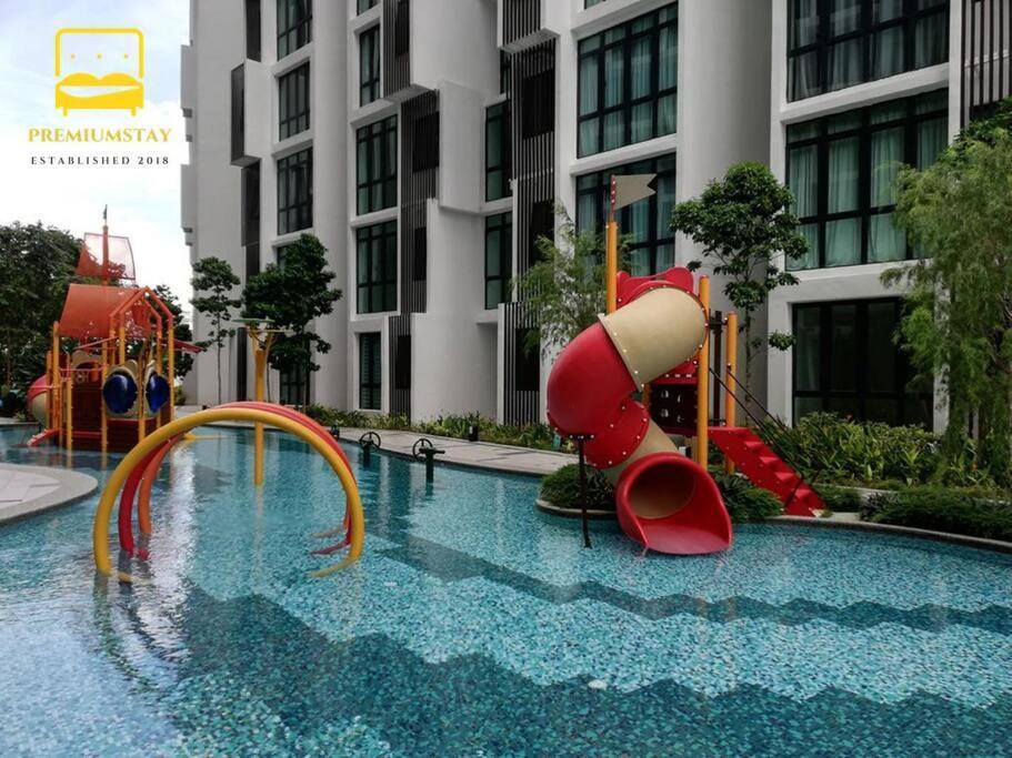 H2O Retreat Studio Home 5Min To Lrt By Premium Stay Петалинг-Джая Экстерьер фото