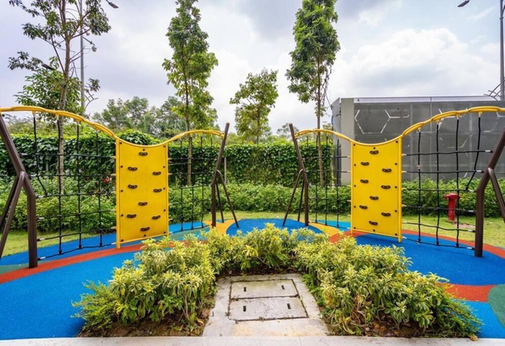 H2O Retreat Studio Home 5Min To Lrt By Premium Stay Петалинг-Джая Экстерьер фото