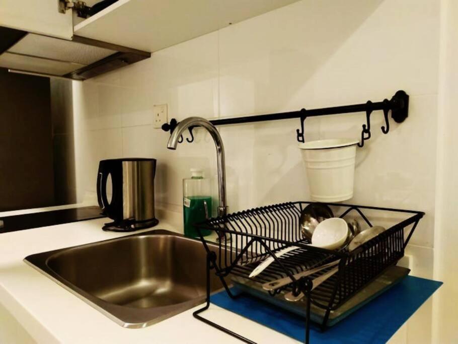 H2O Retreat Studio Home 5Min To Lrt By Premium Stay Петалинг-Джая Экстерьер фото