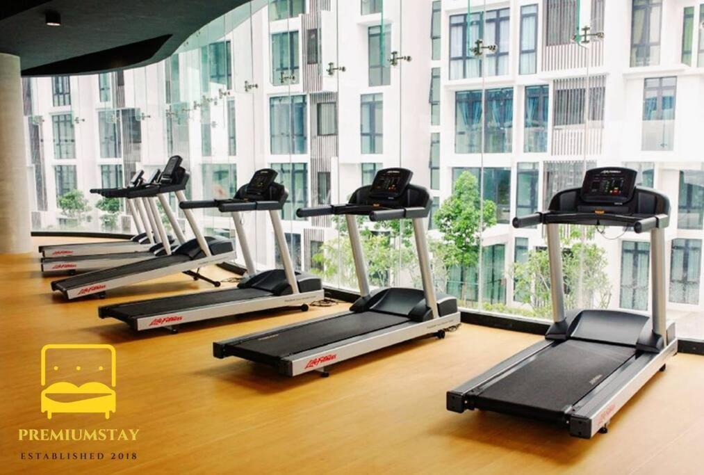 H2O Retreat Studio Home 5Min To Lrt By Premium Stay Петалинг-Джая Экстерьер фото